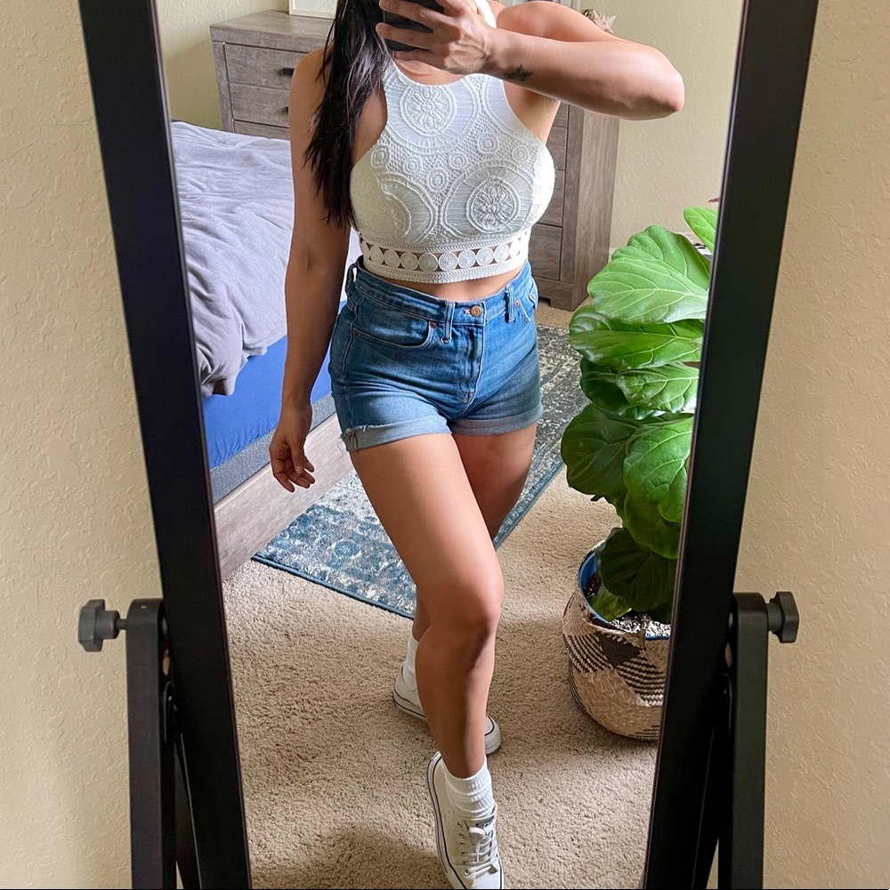 Woven white crop top SZ M
